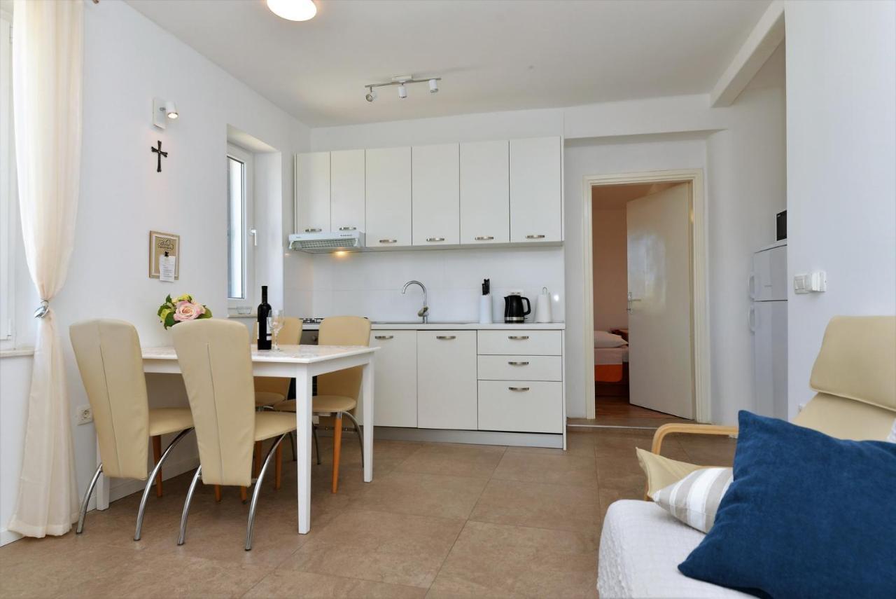 Beach Apartment Vami With Sea View Муртер Екстер'єр фото