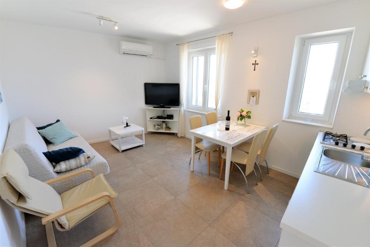Beach Apartment Vami With Sea View Муртер Екстер'єр фото