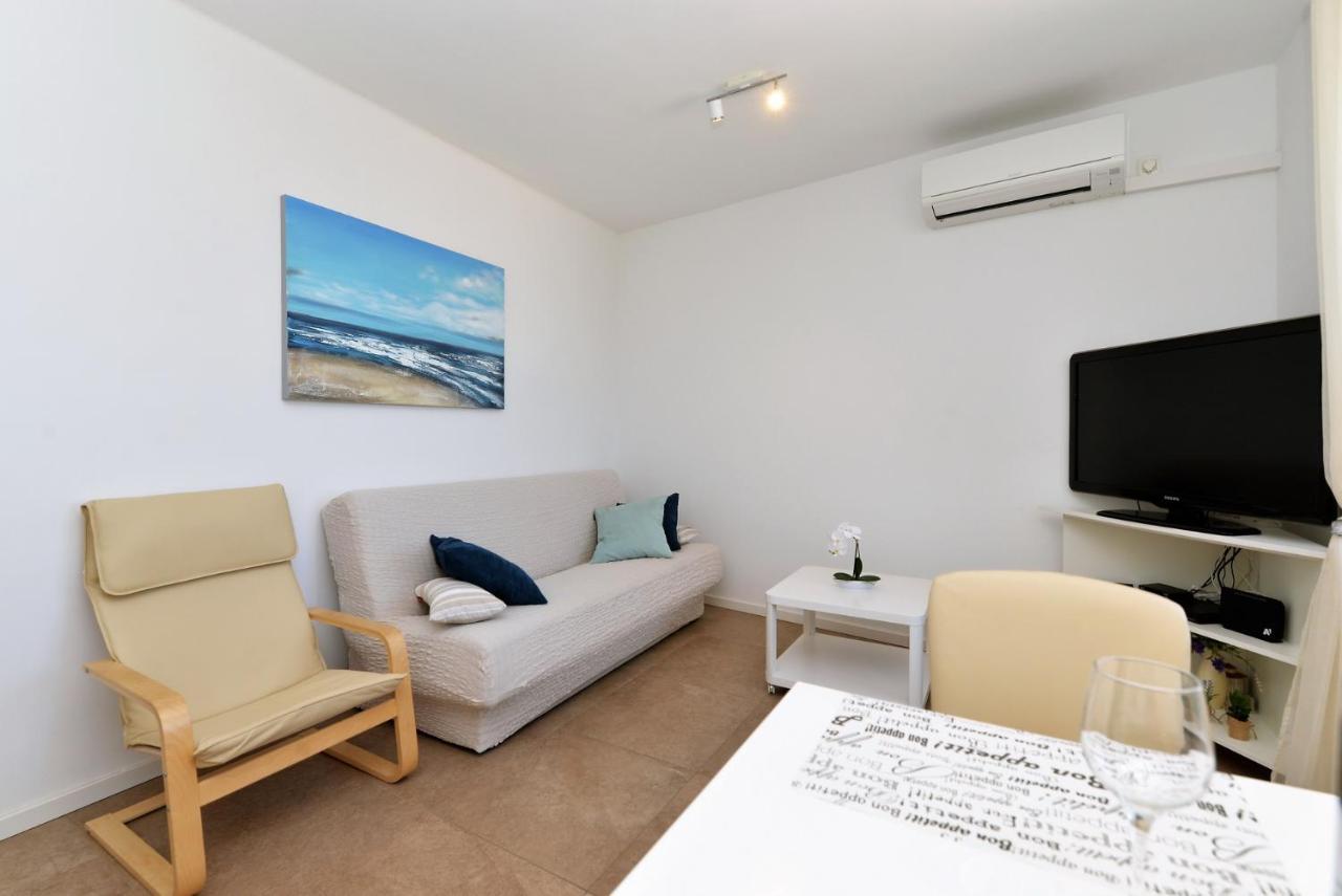 Beach Apartment Vami With Sea View Муртер Екстер'єр фото